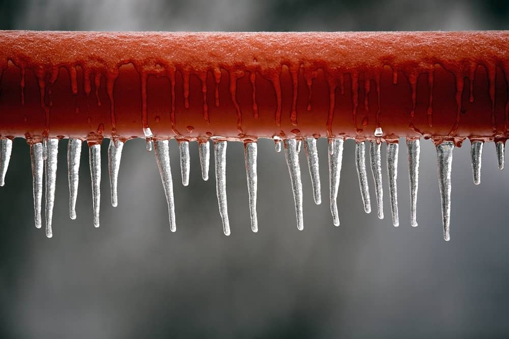 frozen pipe plumbing problem during winter